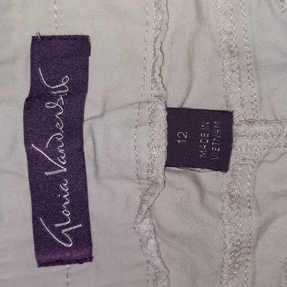 Gloria Vanderbilt Shorts - Picture 6 of 8